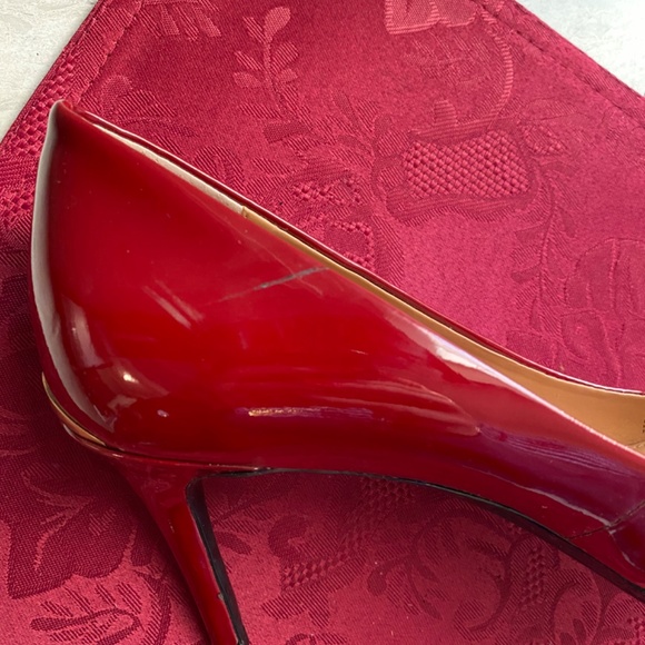 Red Hot Calvin Klein Patten Leather US size 8 with 2.5 inch Heels - Picture 3 of 8